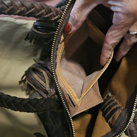 Authentic Louis Vuitton Vintage Boho Bag - Picture 9 of 11